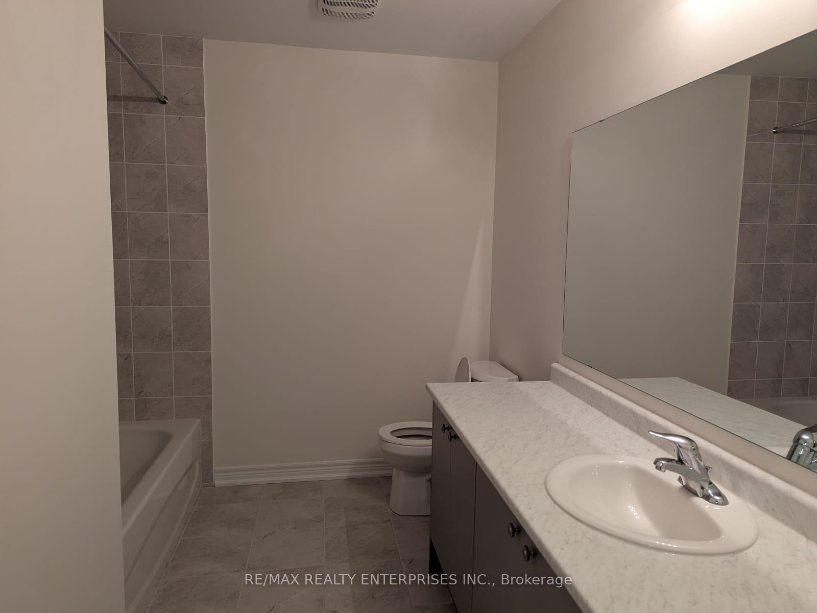 Photo 20 of 1279 Davis Loop, Innisfil, Lefroy — HOMEH