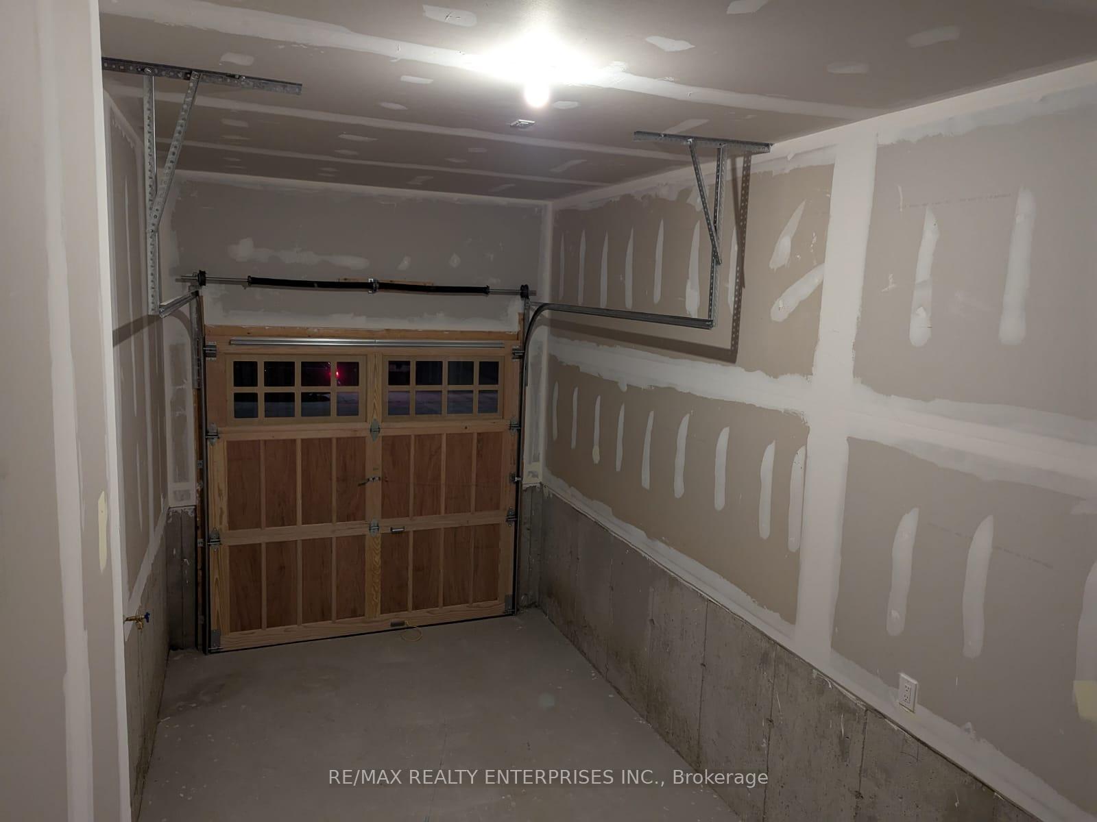 Photo 21 of 1279 Davis Loop, Innisfil, Lefroy — HOMEH