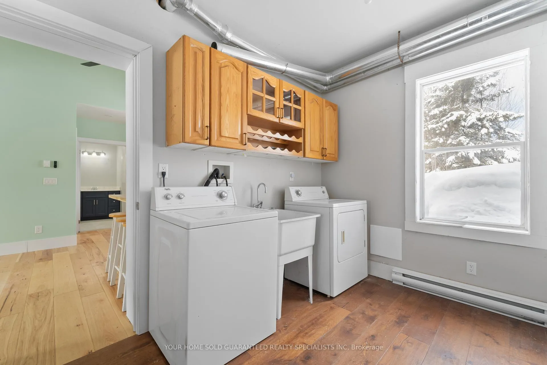 Photo 9 of 4396 Penetanguishene Road, Springwater, Hillsdale — HOMEH