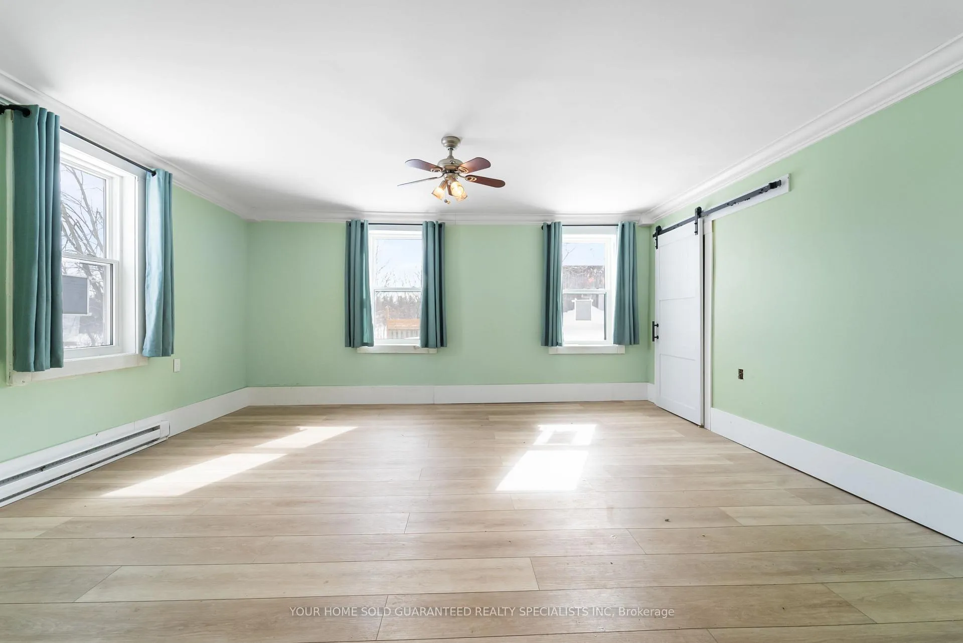 Photo 15 of 4396 Penetanguishene Road, Springwater, Hillsdale — HOMEH