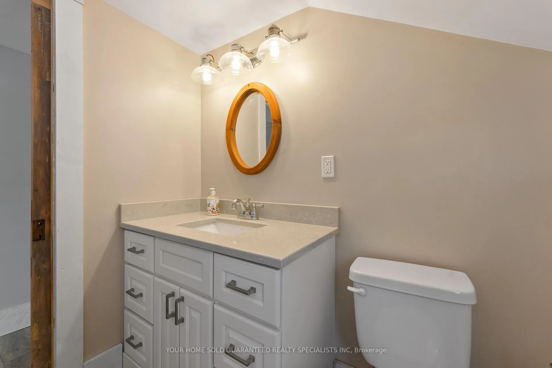 Photo 16 of 4396 Penetanguishene Road, Springwater, Hillsdale — HOMEH