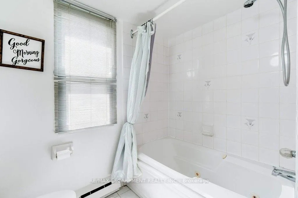 Photo 16 of Unit 207, 175 Hunter Street E, Hamilton, Corktown — HOMEH