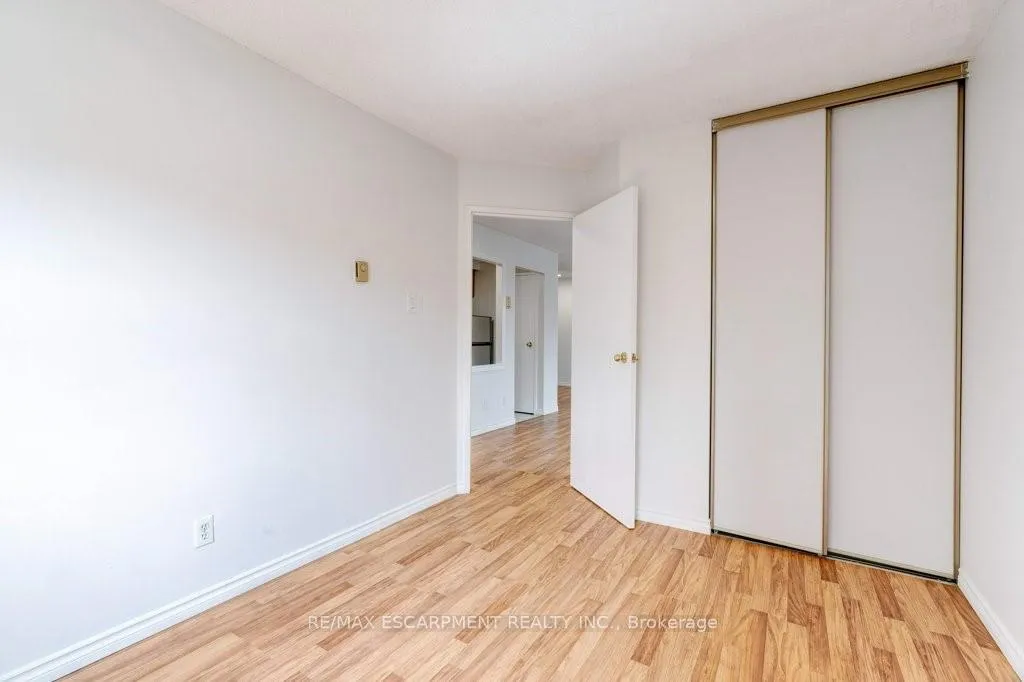 Photo 19 of Unit 207, 175 Hunter Street E, Hamilton, Corktown — HOMEH