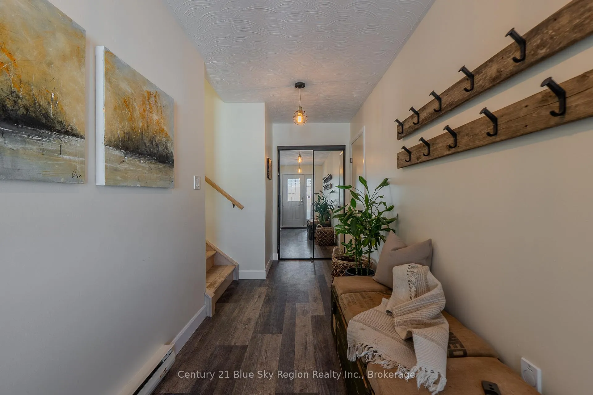 Photo 2 of 90 Shallot Crescent, North Bay, Birchaven — HOMEH