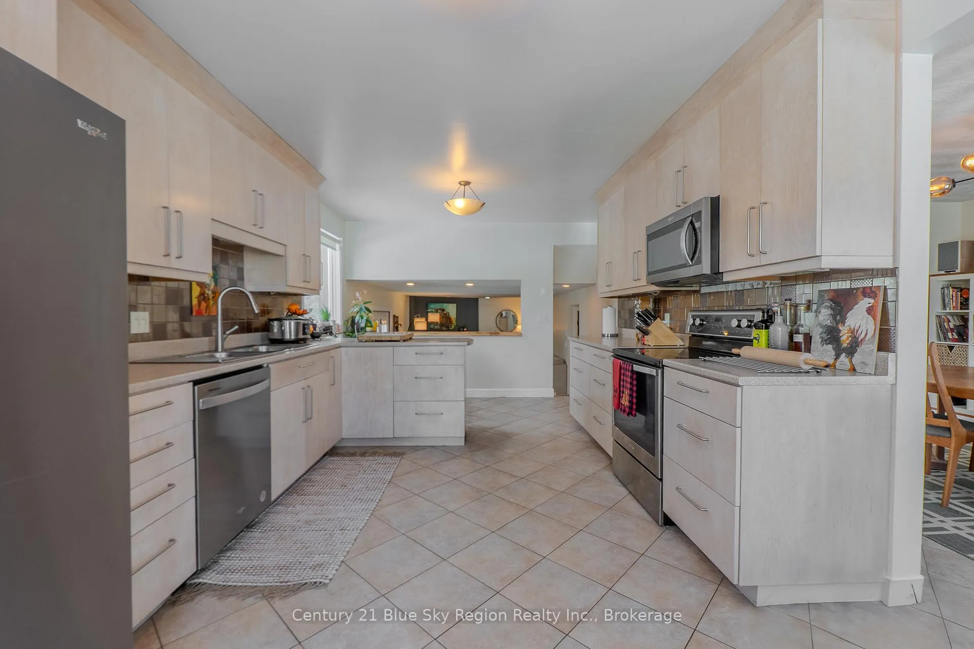 Photo 7 of 90 Shallot Crescent, North Bay, Birchaven — HOMEH