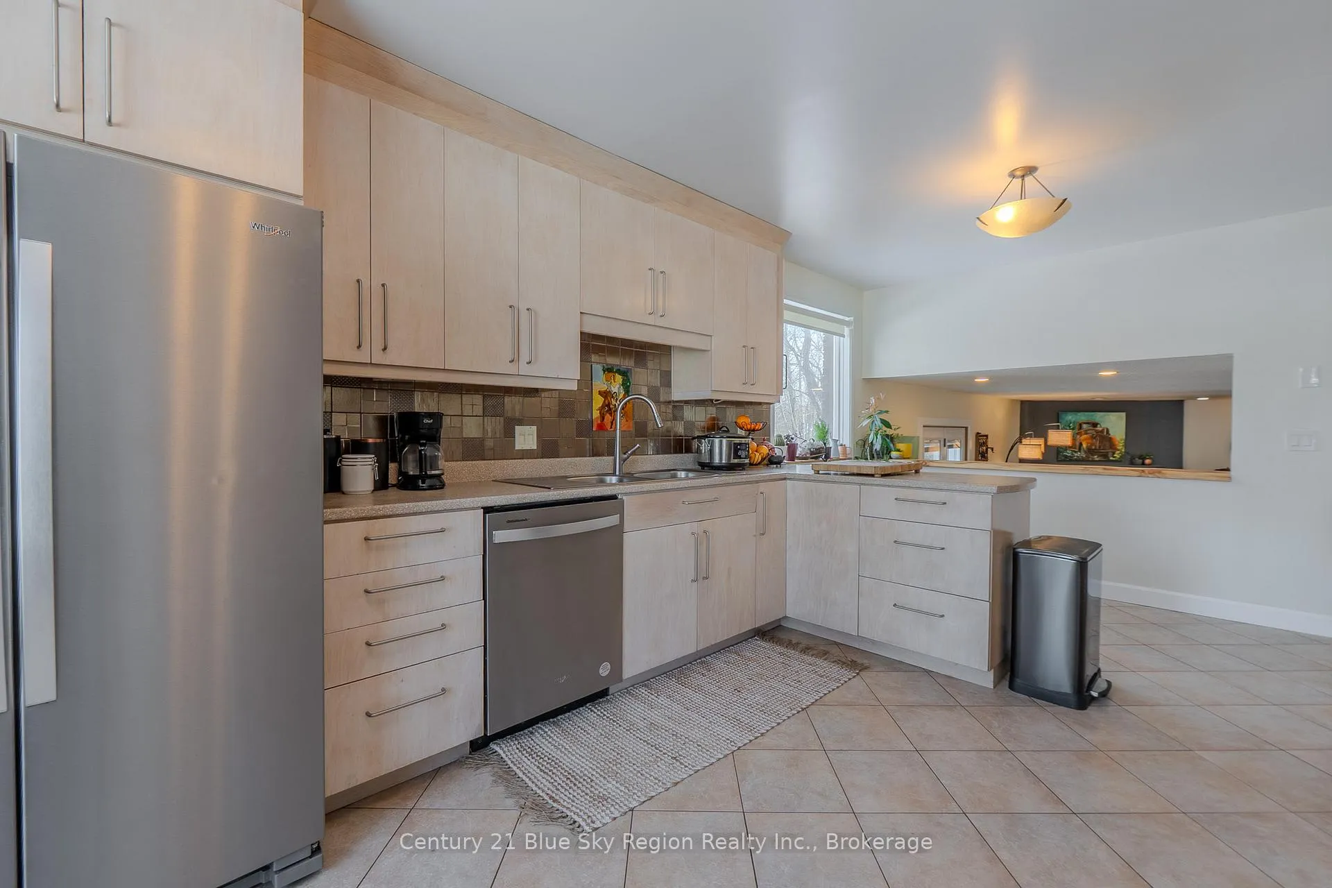 Photo 8 of 90 Shallot Crescent, North Bay, Birchaven — HOMEH