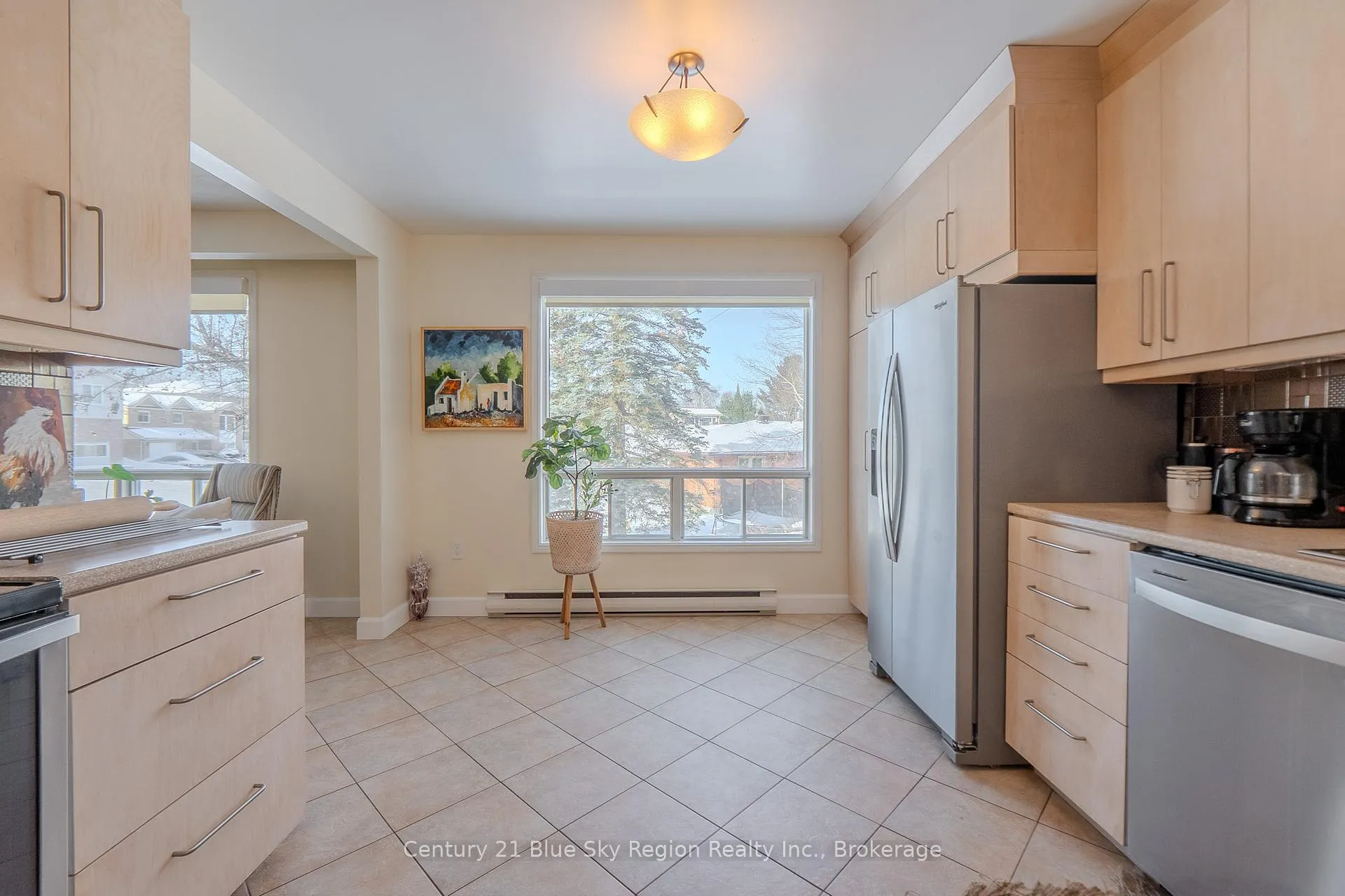 Photo 10 of 90 Shallot Crescent, North Bay, Birchaven — HOMEH