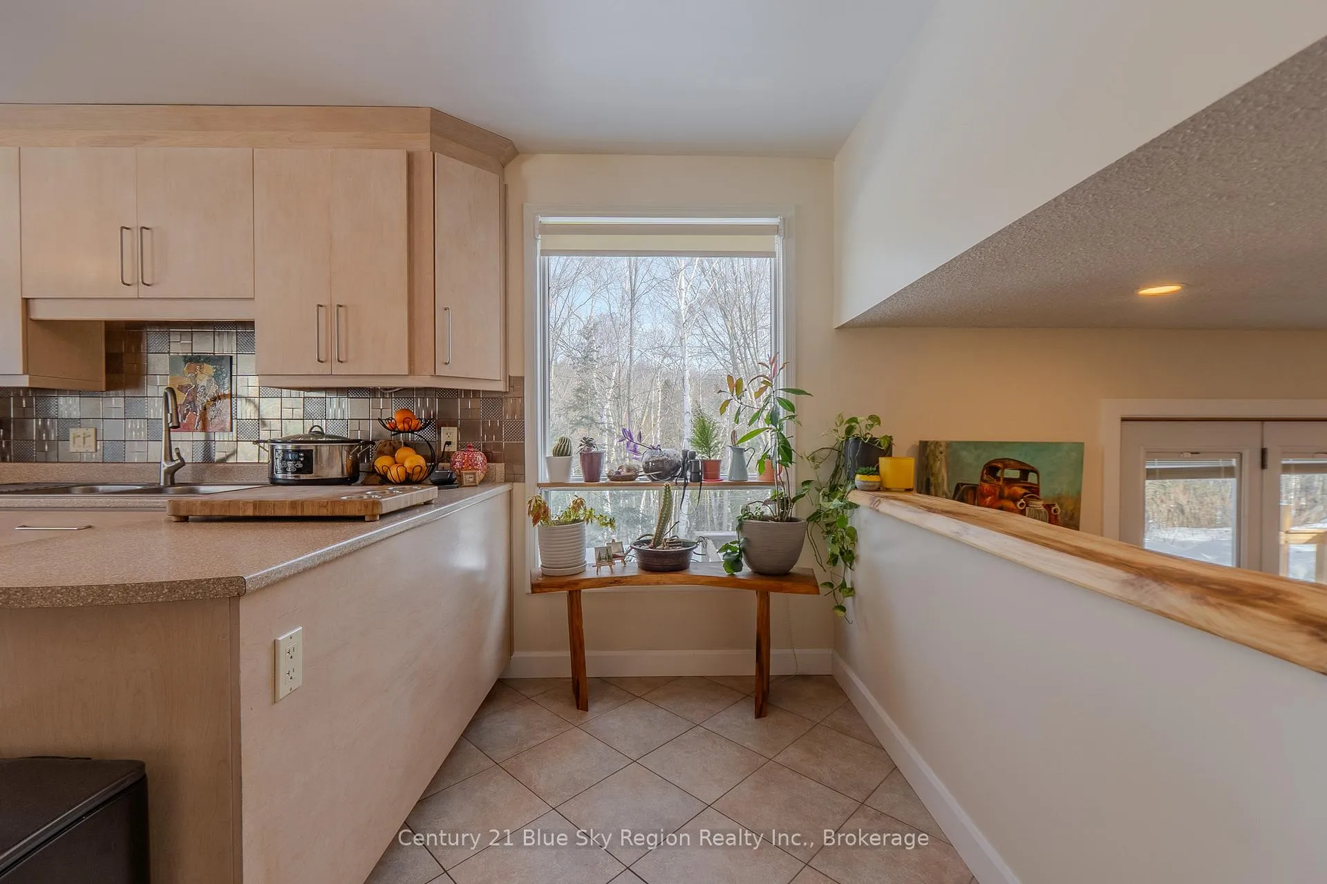 Photo 13 of 90 Shallot Crescent, North Bay, Birchaven — HOMEH