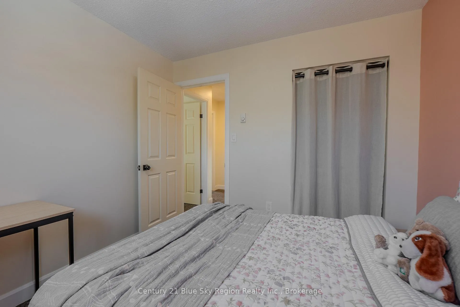 Photo 18 of 90 Shallot Crescent, North Bay, Birchaven — HOMEH