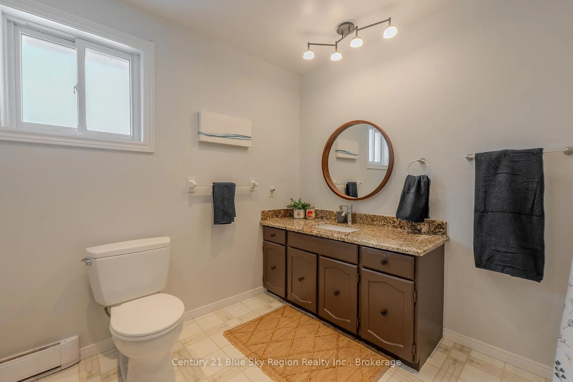 Photo 22 of 90 Shallot Crescent, North Bay, Birchaven — HOMEH