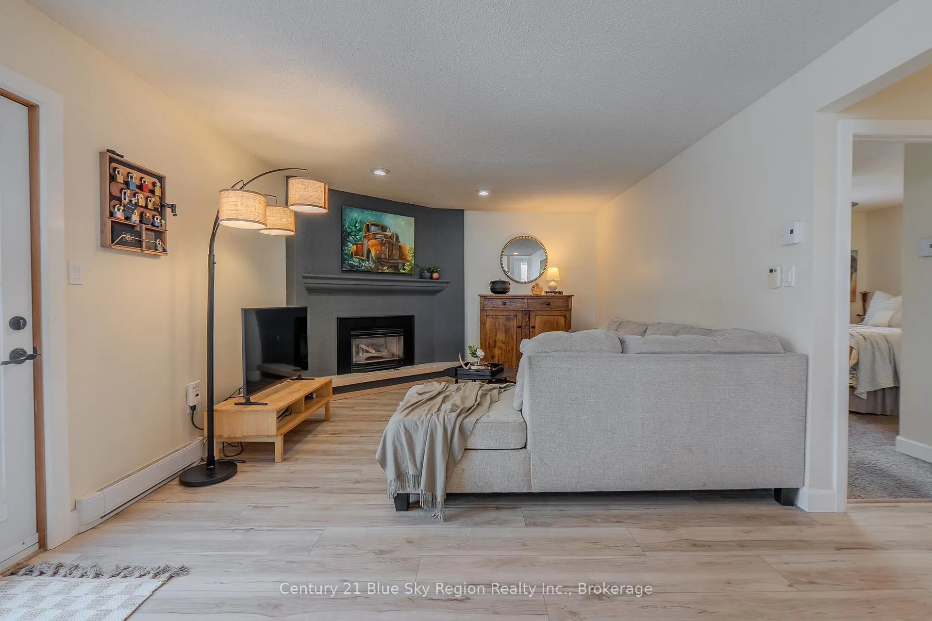Photo 24 of 90 Shallot Crescent, North Bay, Birchaven — HOMEH