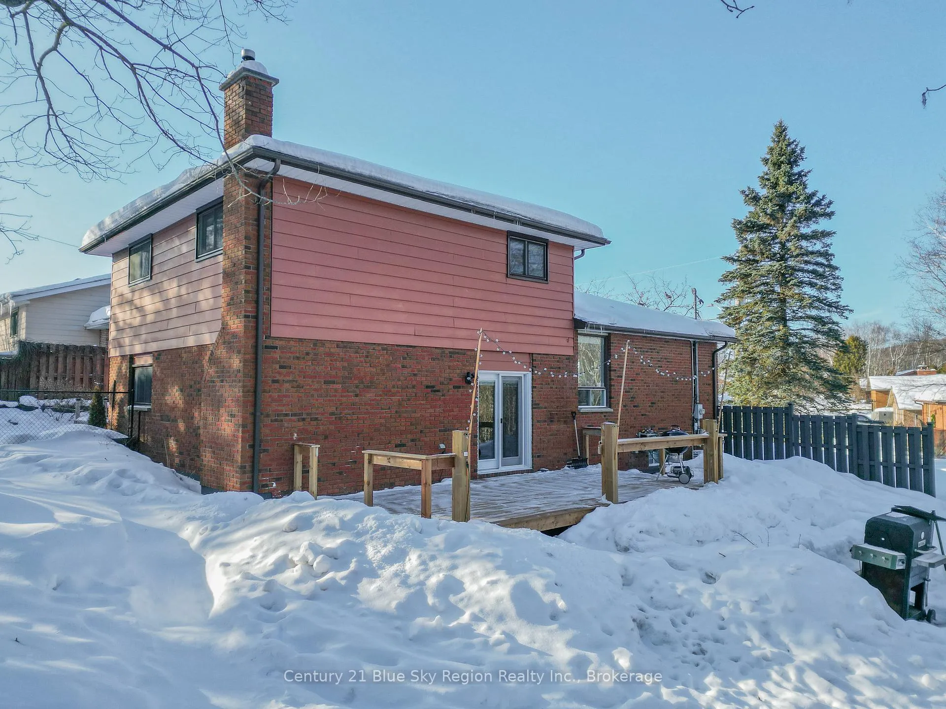 Photo 43 of 90 Shallot Crescent, North Bay, Birchaven — HOMEH