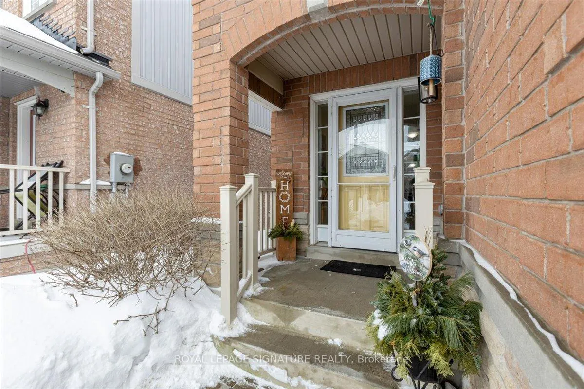 Photo 2 of 1110 Schooling Drive, Oshawa, Taunton — HOMEH