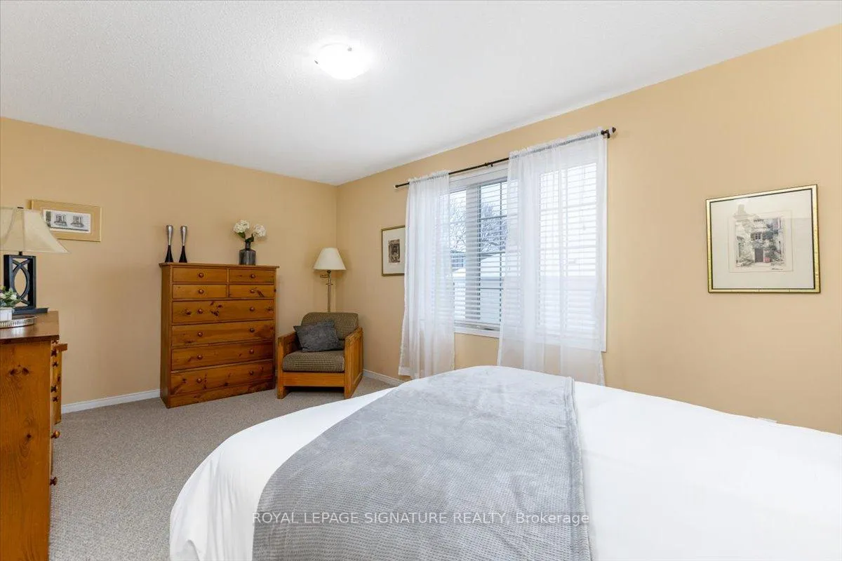 Photo 22 of 1110 Schooling Drive, Oshawa, Taunton — HOMEH