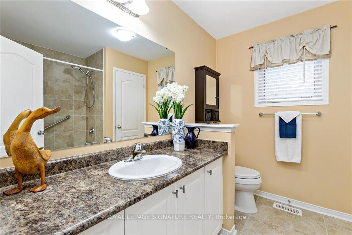 Photo 25 of 1110 Schooling Drive, Oshawa, Taunton — HOMEH