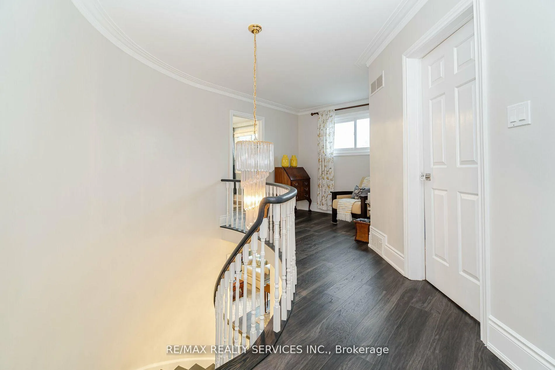 Photo 19 of 15 Pine Ridge Lane, Brampton, Brampton East — HOMEH