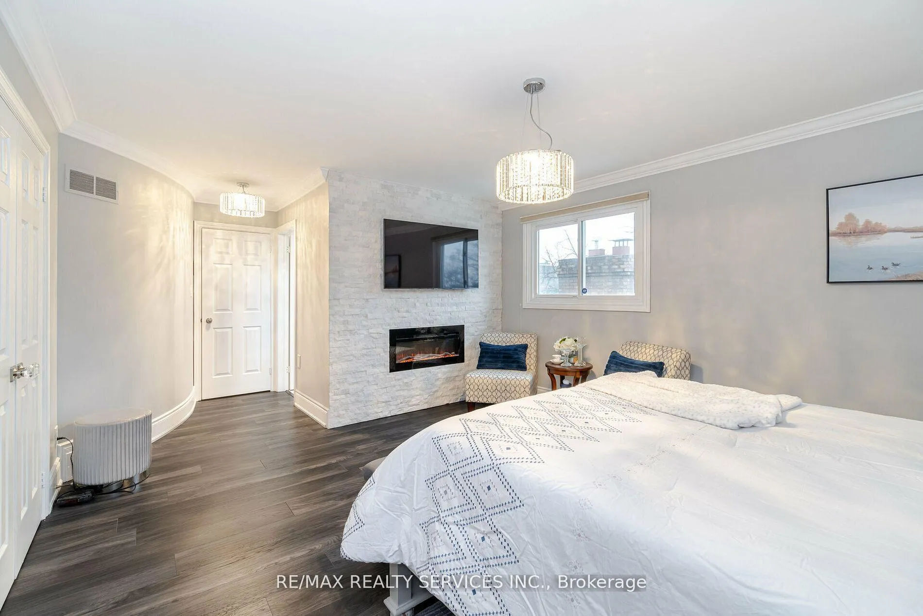 Photo 22 of 15 Pine Ridge Lane, Brampton, Brampton East — HOMEH