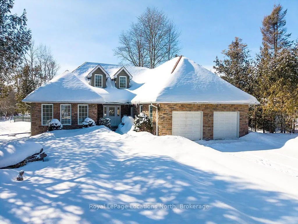 Photo 1 of 34 Georgian Manor Drive, Collingwood — HOMEH