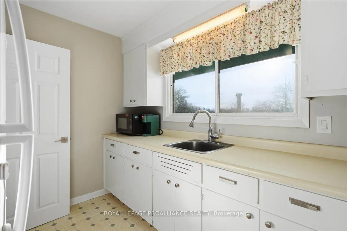Photo 14 of 127 Aikins Road, Quinte West, Sidney Ward — HOMEH