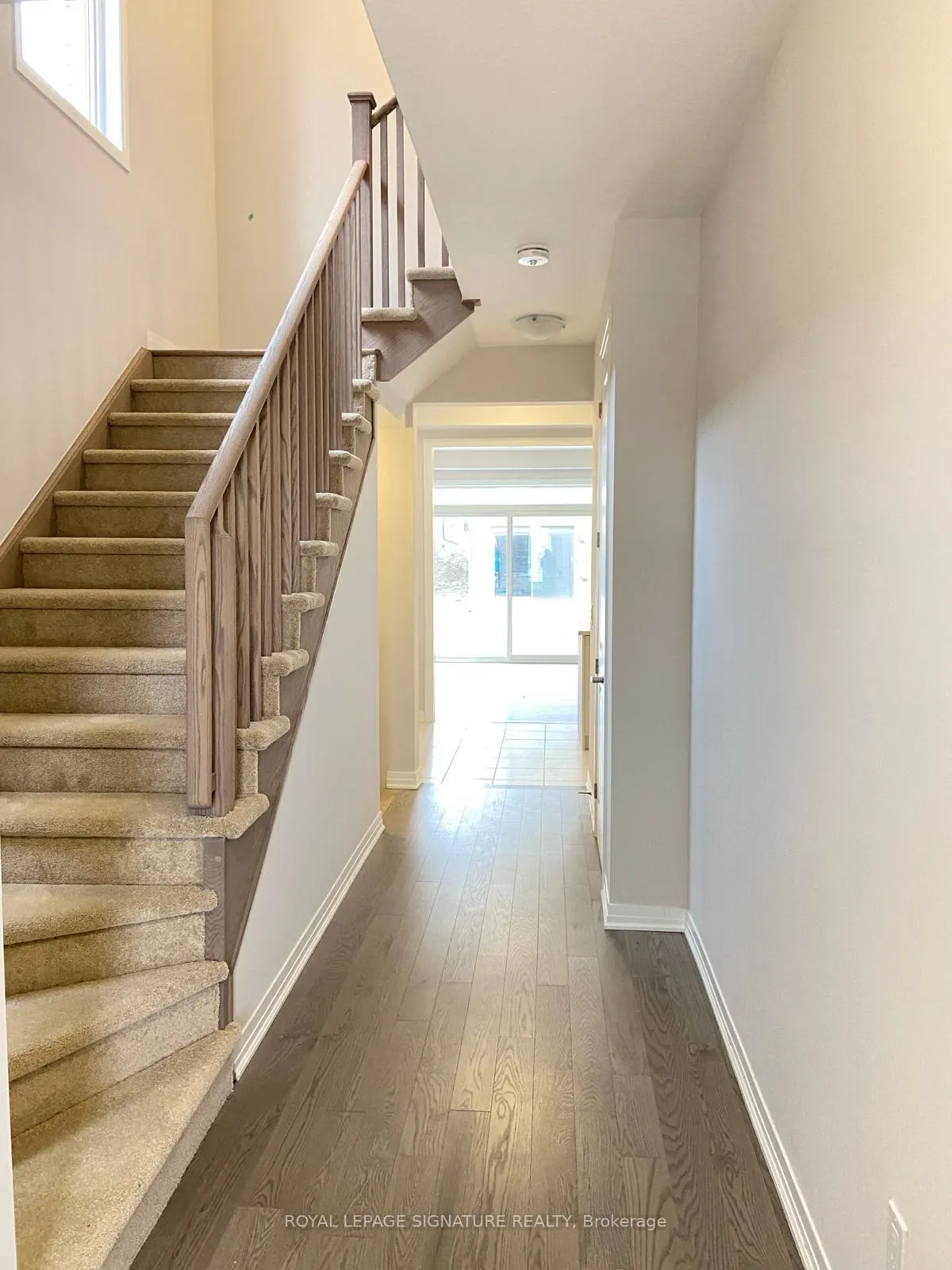 Photo 3 of 18 Thomas Gemmell Road E, North Dumfries — HOMEH