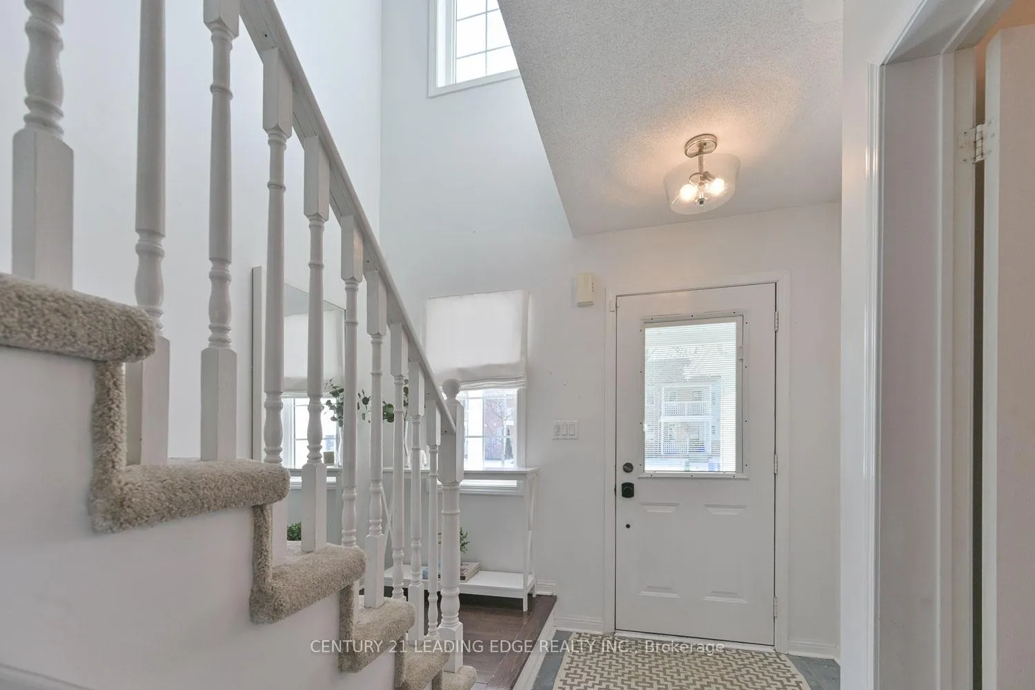 Photo 5 of 76 Regatta Crescent, Whitby, Port Whitby — HOMEH