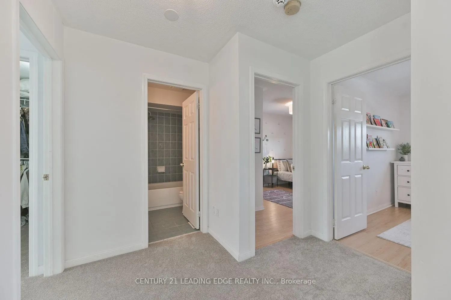 Photo 20 of 76 Regatta Crescent, Whitby, Port Whitby — HOMEH