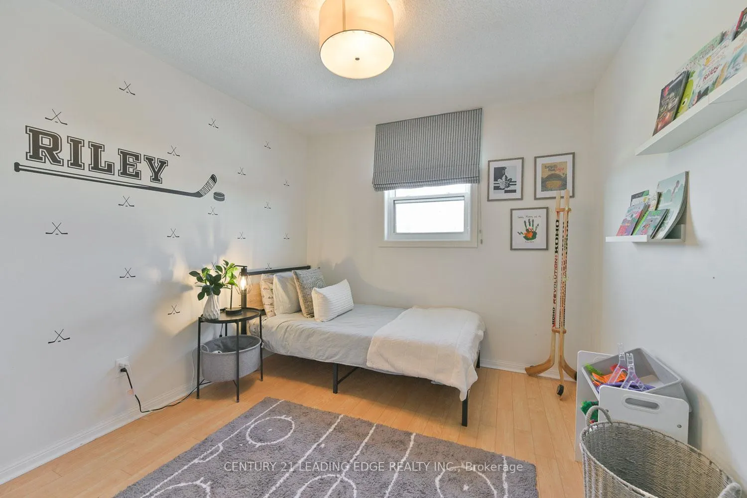 Photo 26 of 76 Regatta Crescent, Whitby, Port Whitby — HOMEH