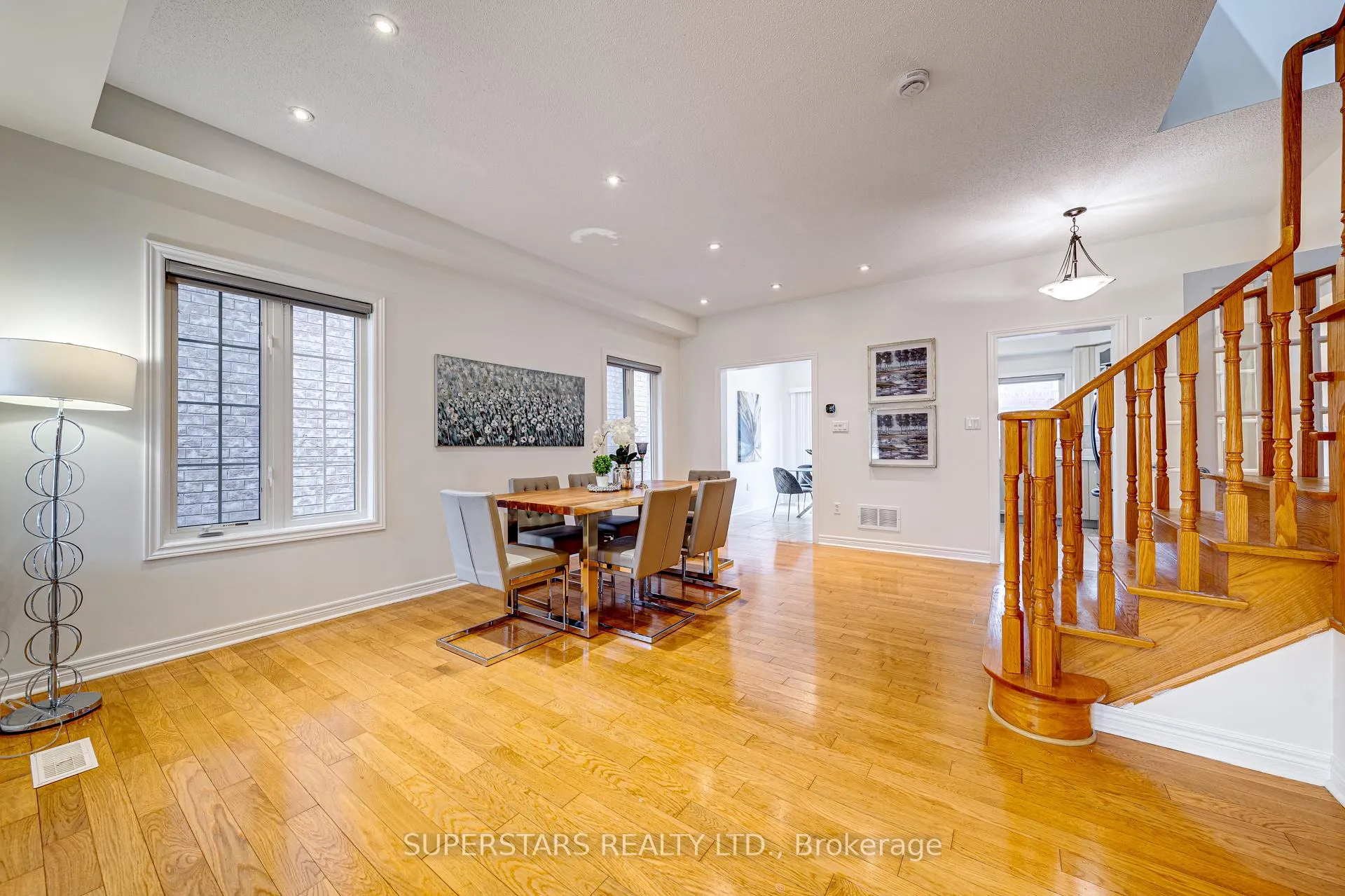 Photo 5 of 36 Jenmat Drive, Markham, Greensborough — HOMEH