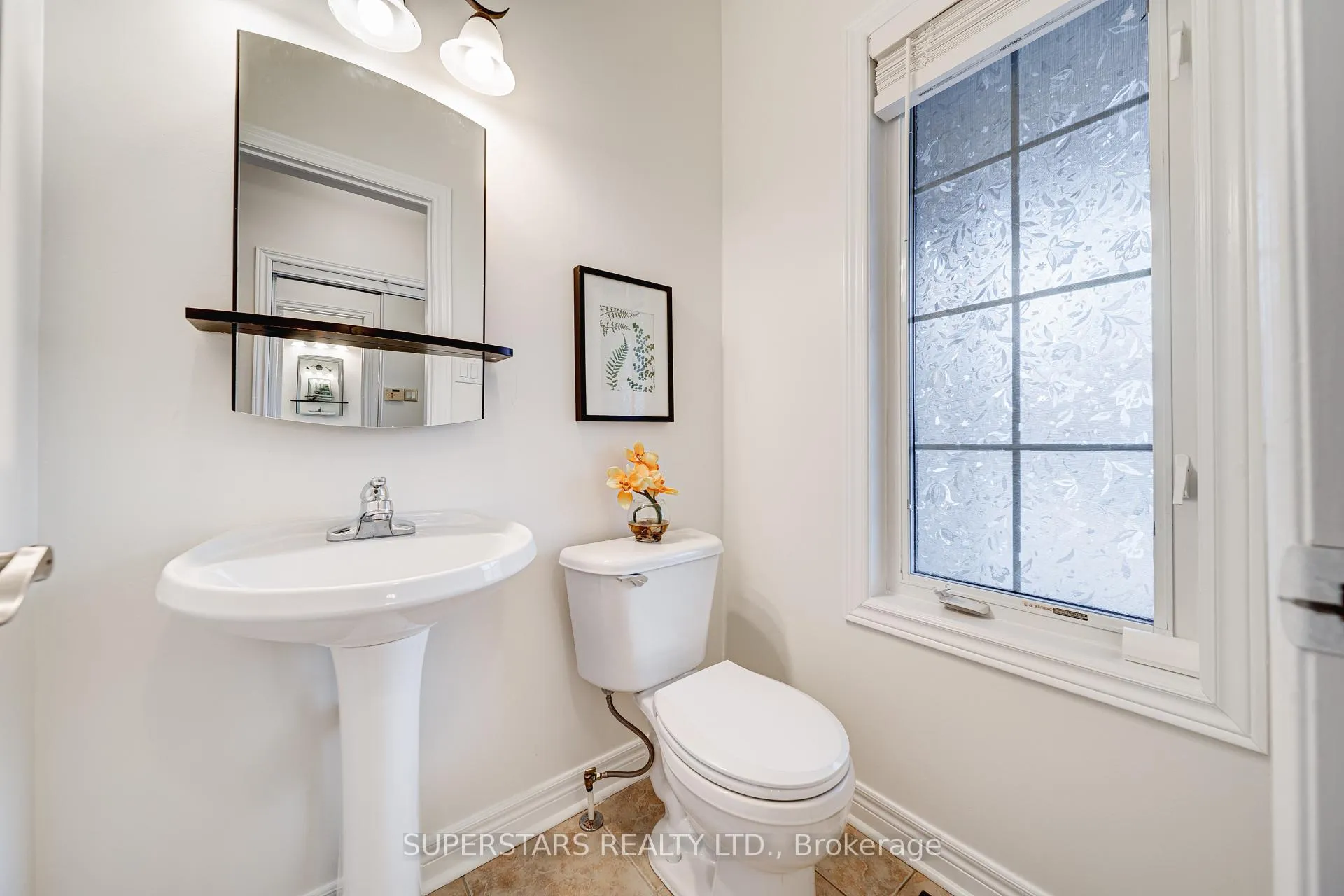 Photo 12 of 36 Jenmat Drive, Markham, Greensborough — HOMEH