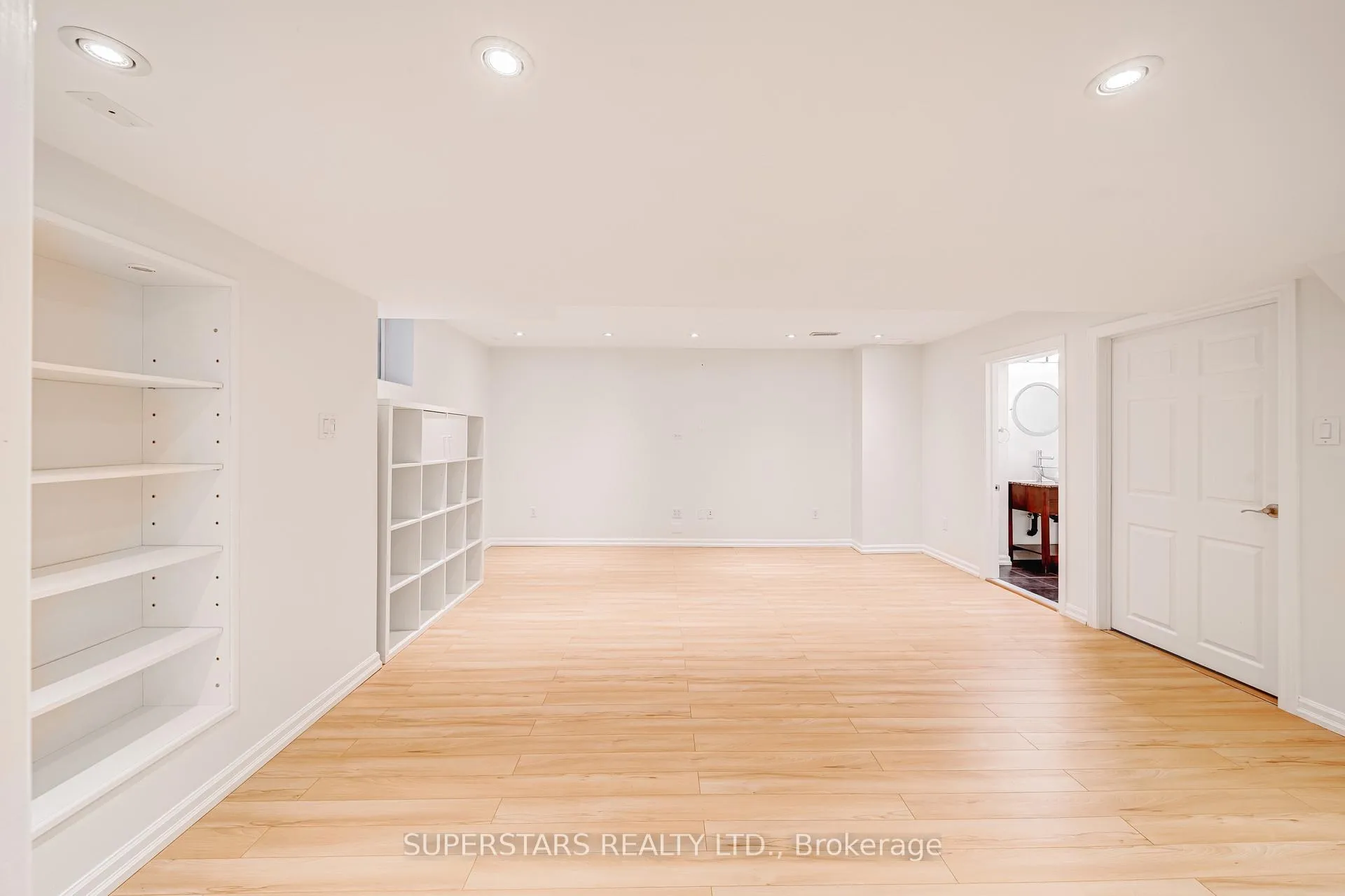 Photo 22 of 36 Jenmat Drive, Markham, Greensborough — HOMEH