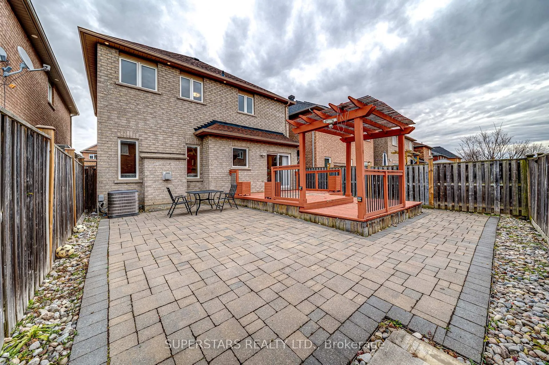 Photo 27 of 36 Jenmat Drive, Markham, Greensborough — HOMEH