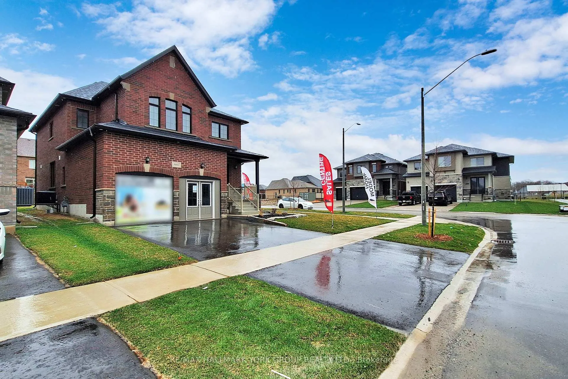 Photo 3 of 3001 Sierra Drive, Orillia — HOMEH