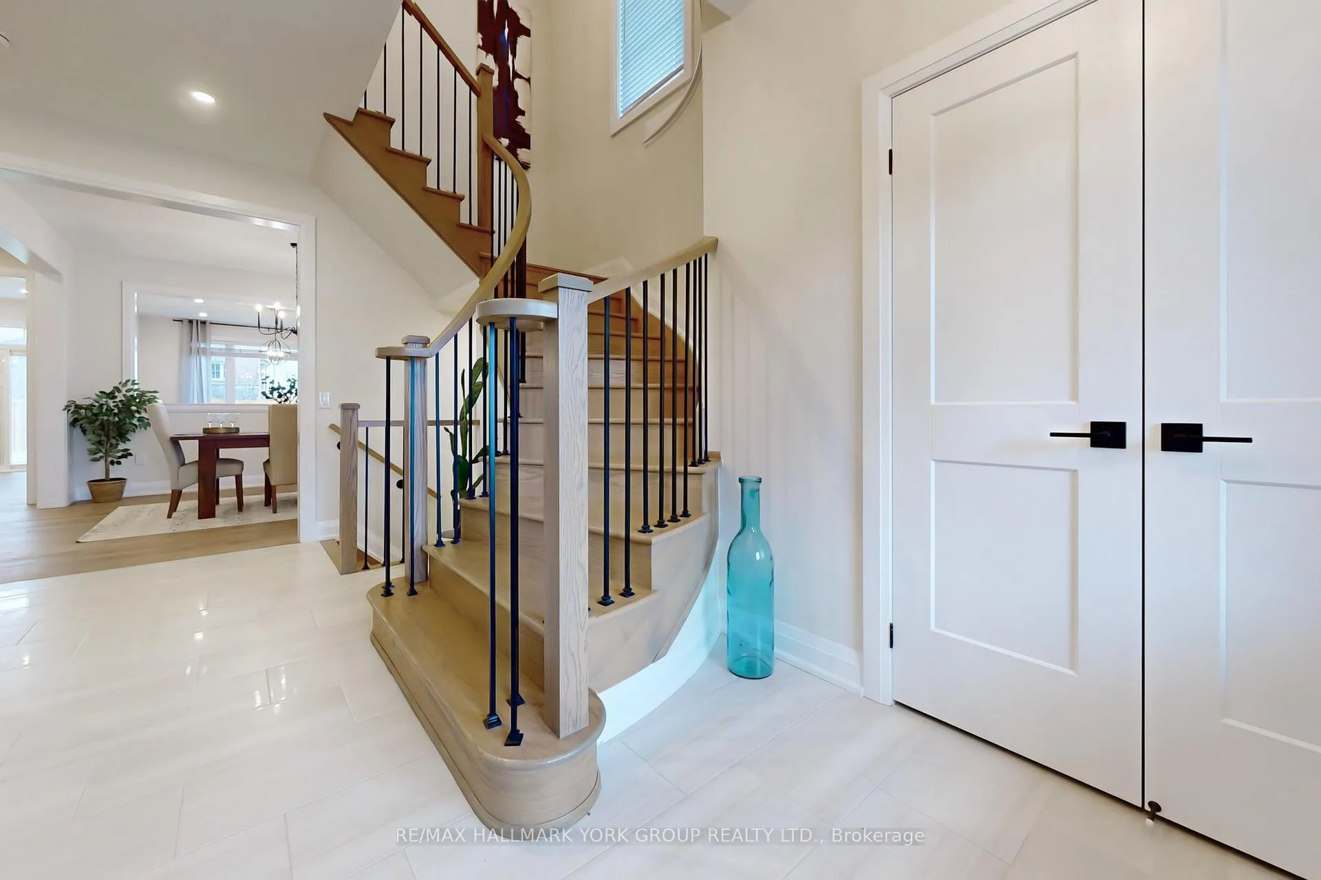 Photo 6 of 3001 Sierra Drive, Orillia — HOMEH