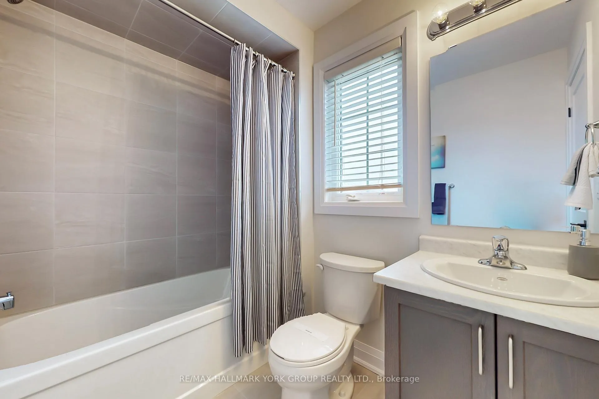 Photo 23 of 3001 Sierra Drive, Orillia — HOMEH