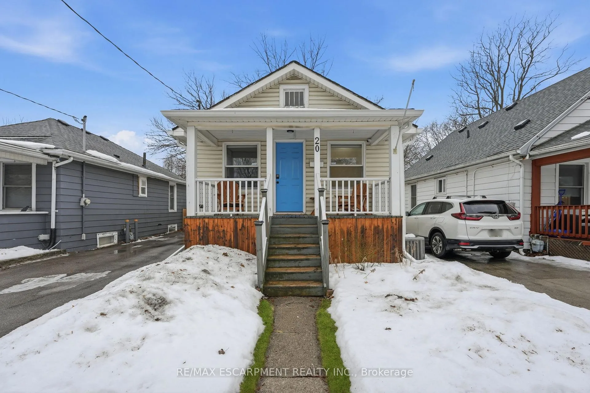 Photo 2 of 20 Trapnell Street, St. Catharines, E. Chester — HOMEH