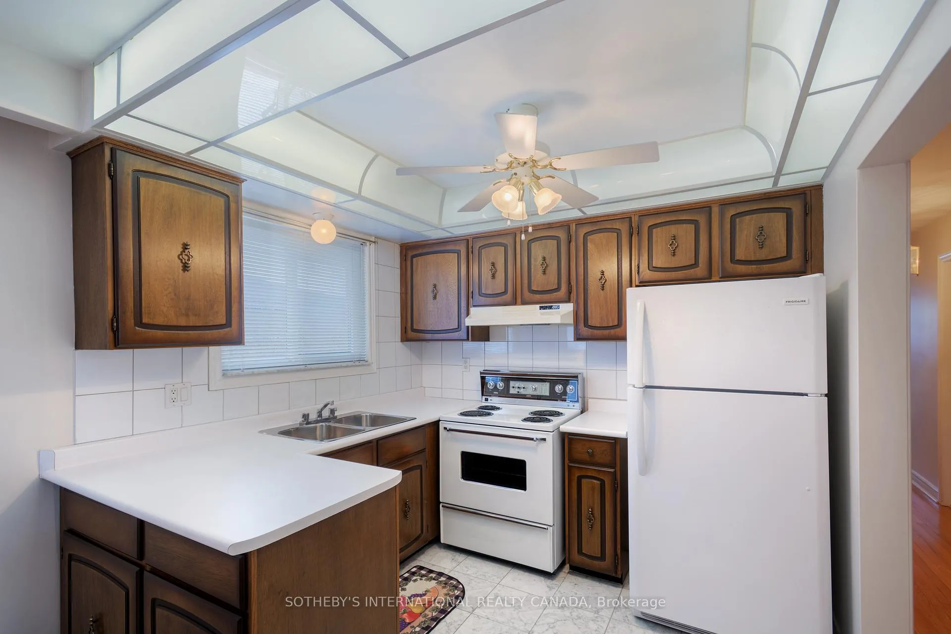Photo 8 of 90 Andrew Park, Vaughan, West Woodbridge — HOMEH