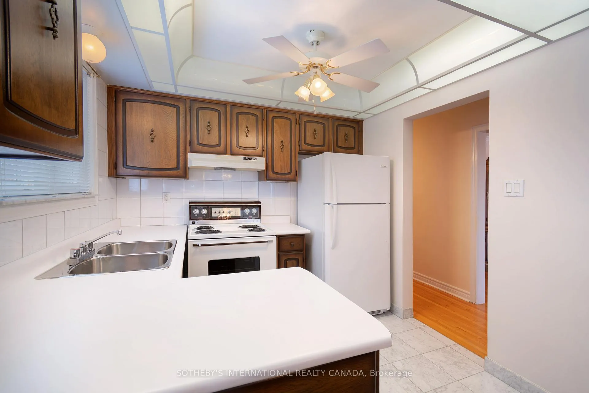 Photo 10 of 90 Andrew Park, Vaughan, West Woodbridge — HOMEH