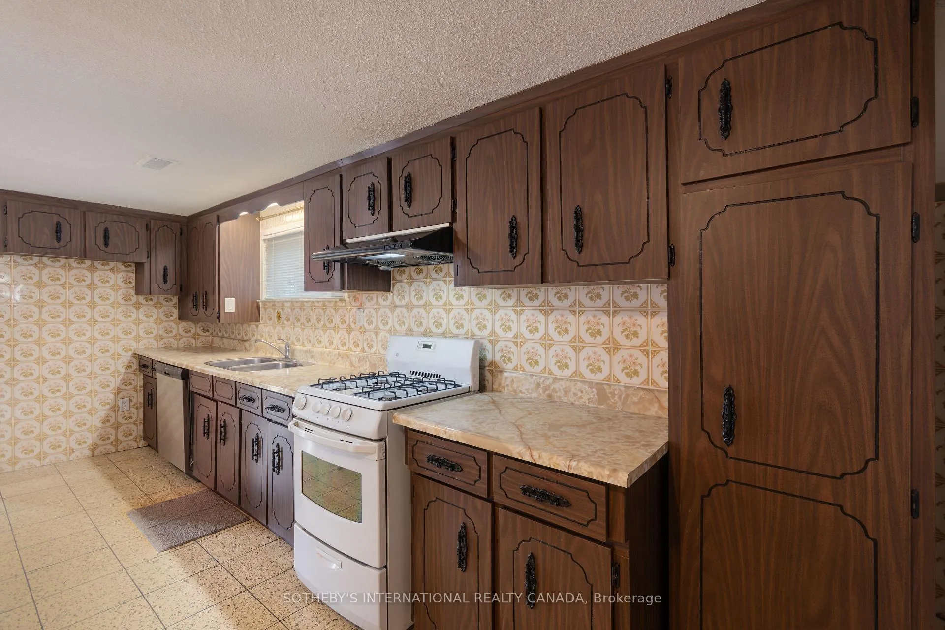 Photo 20 of 90 Andrew Park, Vaughan, West Woodbridge — HOMEH