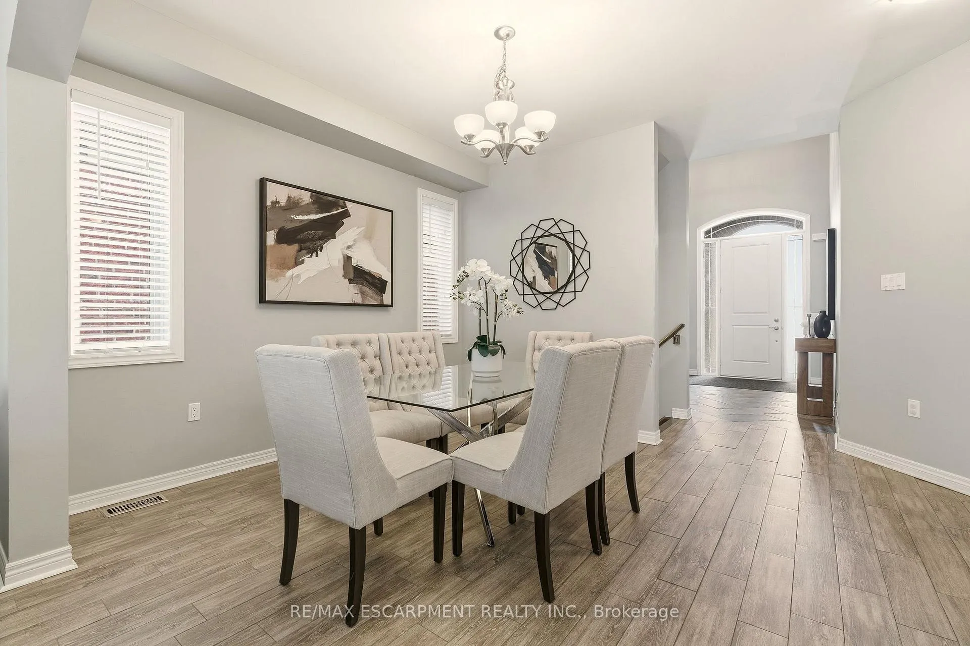 Photo 5 of 345 Festival Way, Hamilton, Binbrook — HOMEH