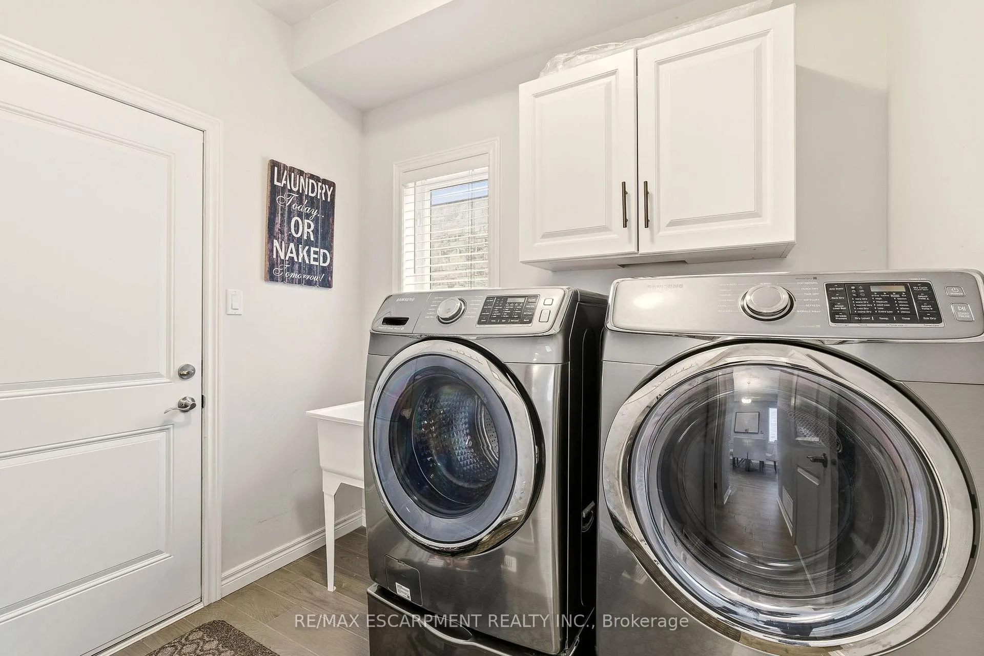 Photo 18 of 345 Festival Way, Hamilton, Binbrook — HOMEH