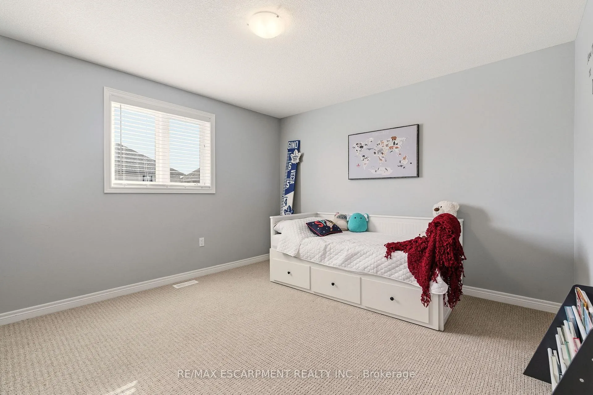 Photo 25 of 345 Festival Way, Hamilton, Binbrook — HOMEH