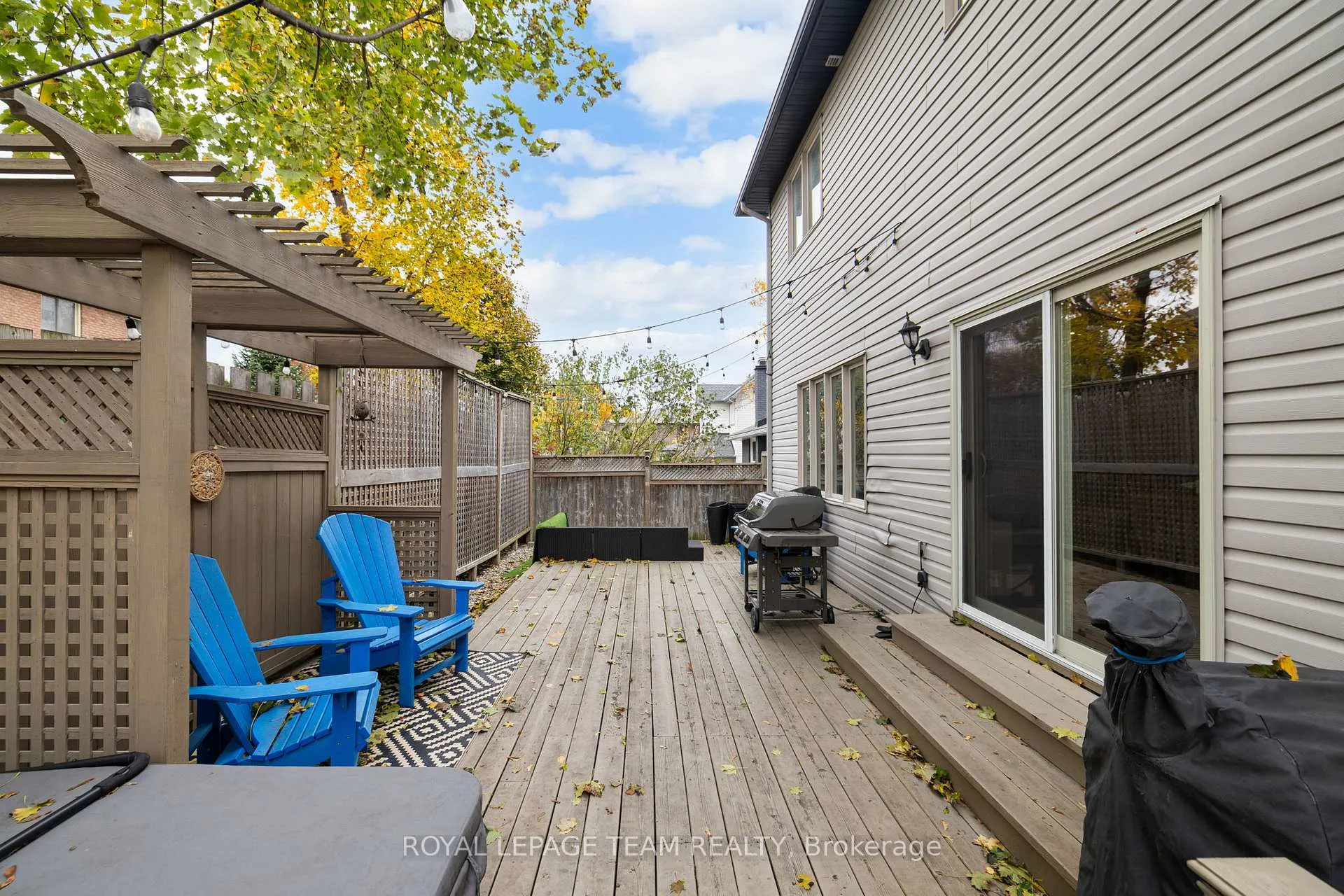 Photo 37 of 112 Cole Porter Street, Ottawa, Woodroffe — HOMEH
