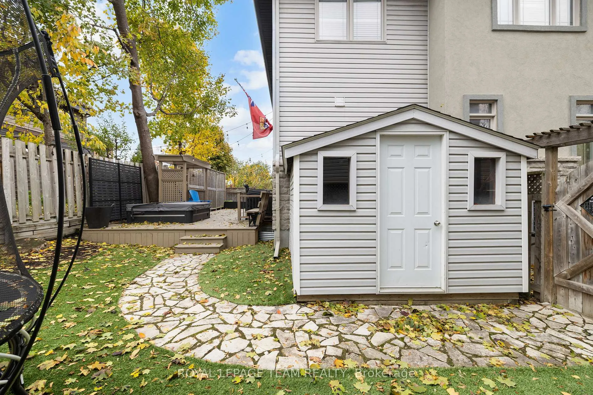 Photo 40 of 112 Cole Porter Street, Ottawa, Woodroffe — HOMEH