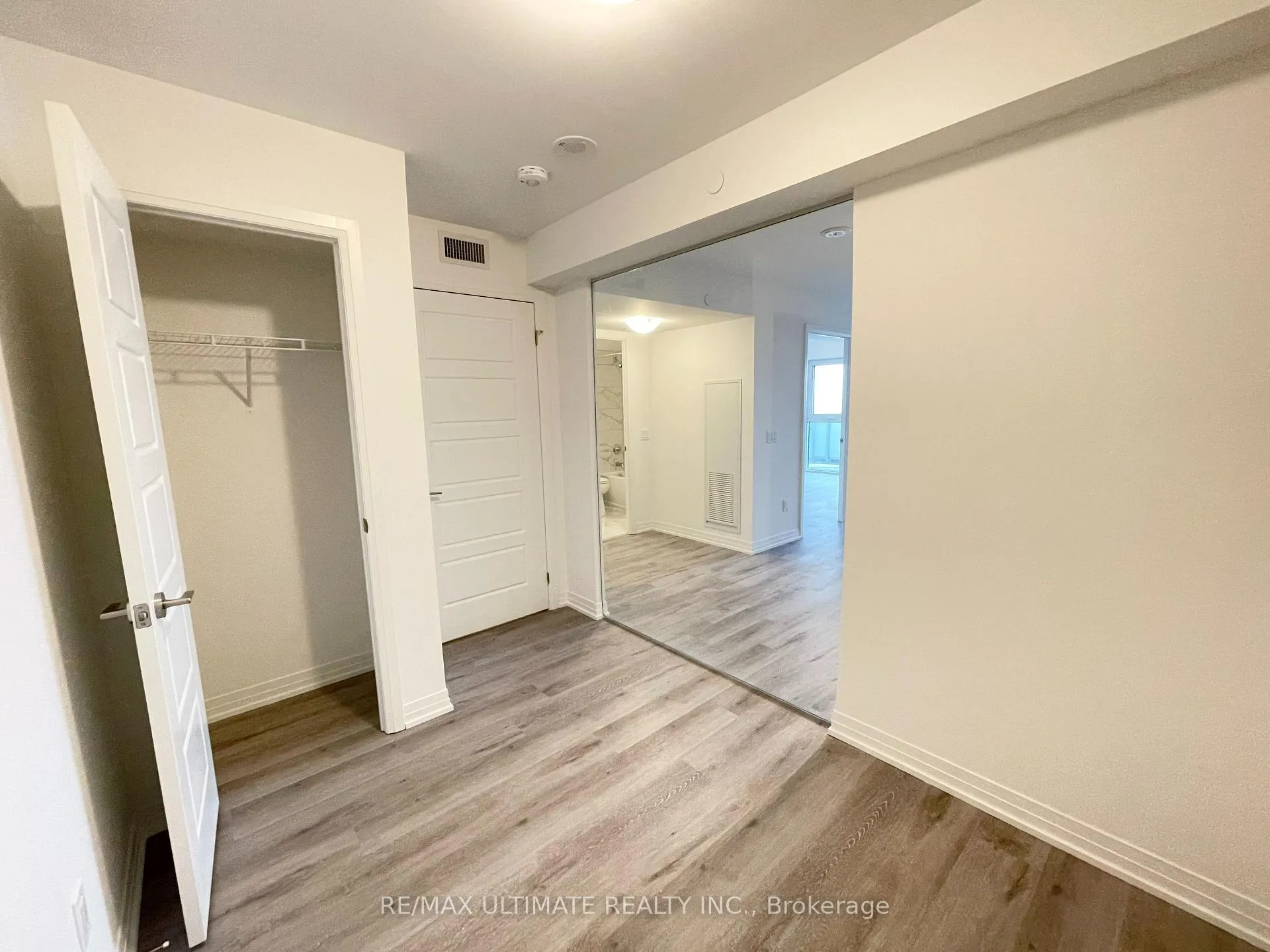 Photo 9 of Unit 606, 1010 Sandy Beach Road, Pickering, Bay Ridges — HOMEH