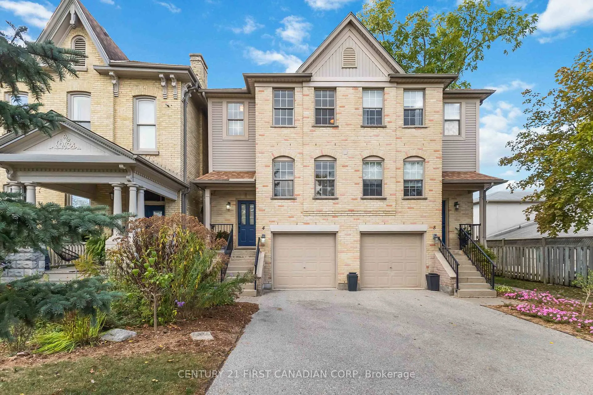Front of Unit 4, 609 Colborne Street