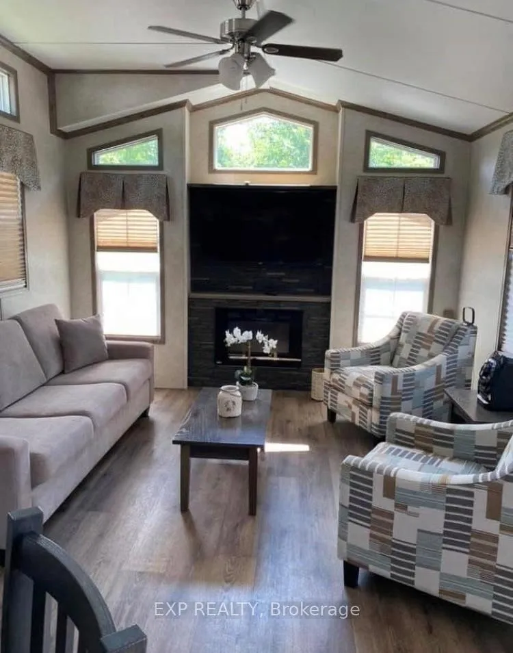 Photo 6 of Unit #155, 225 Platten Boulevard, Scugog, Rural Scugog — HOMEH