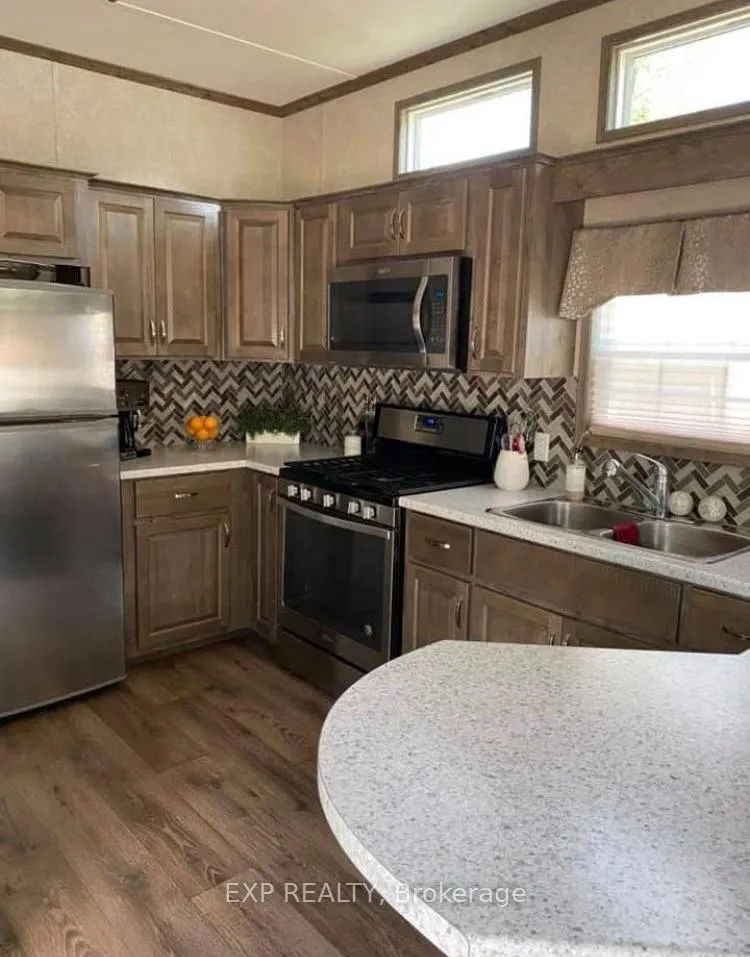 Photo 8 of Unit #155, 225 Platten Boulevard, Scugog, Rural Scugog — HOMEH