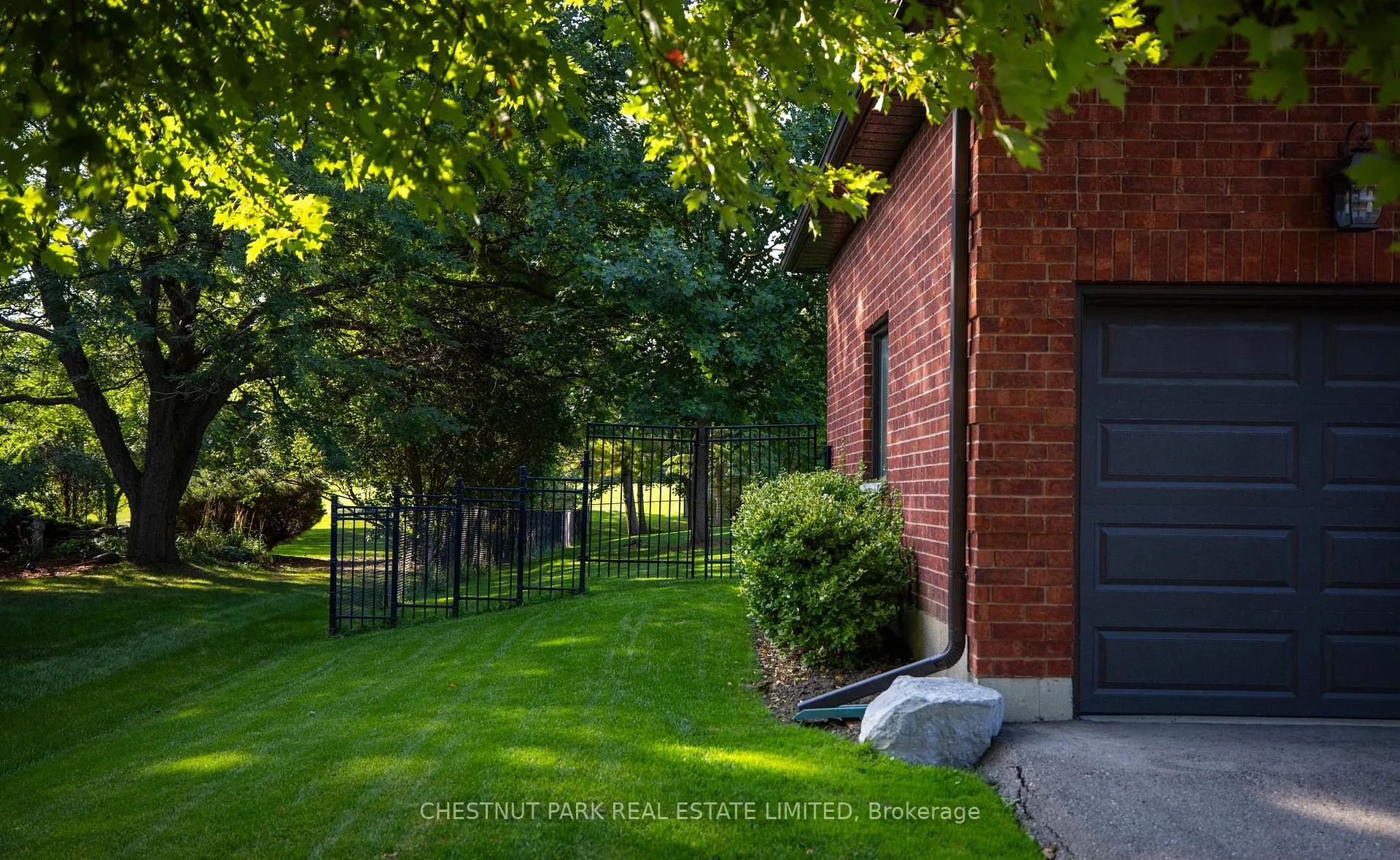 Photo 37 of 55 Parnham Crescent, East Gwillimbury, Sharon — HOMEH