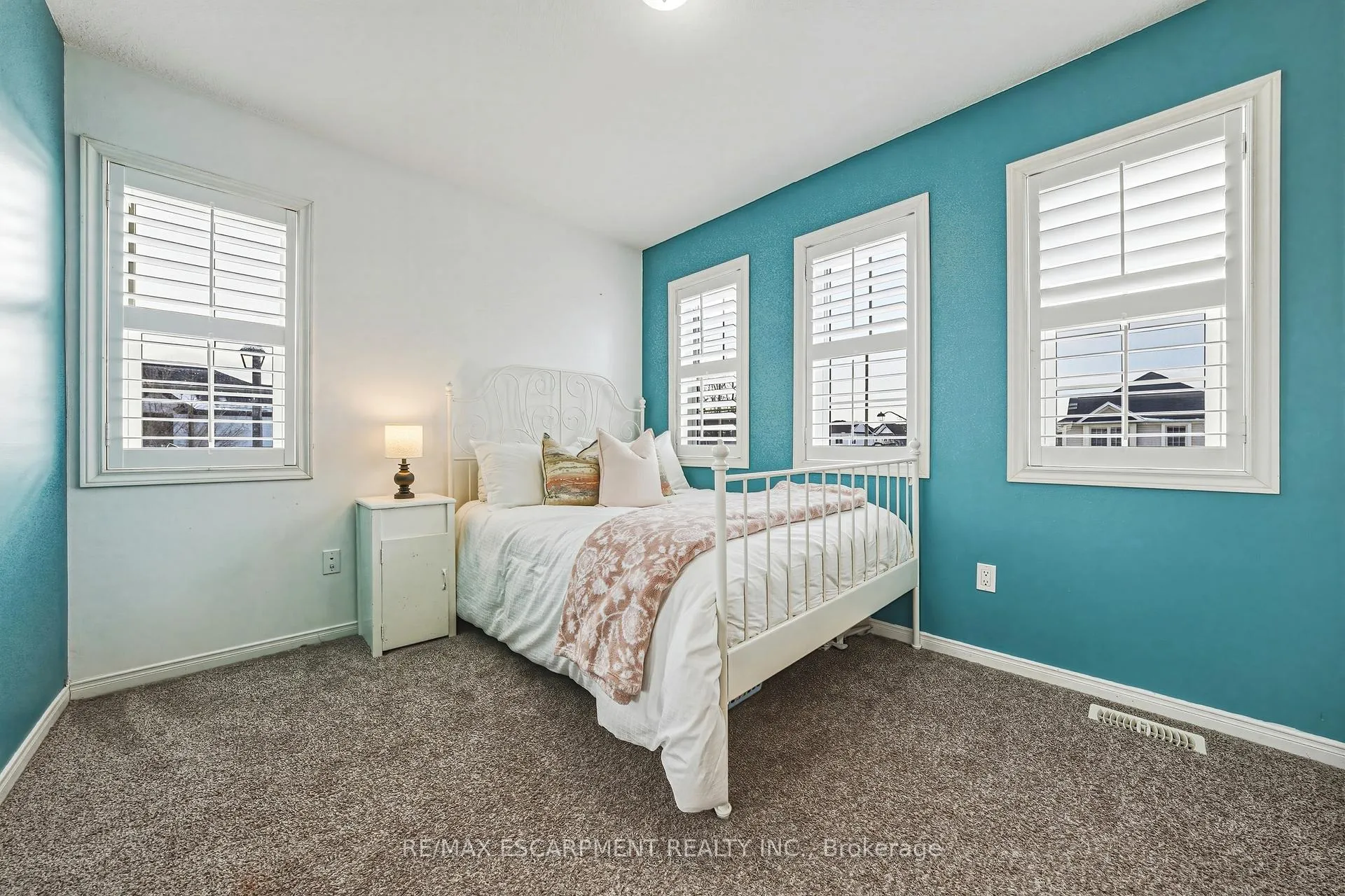 Photo 27 of 103 Powell Drive, Hamilton, Binbrook — HOMEH