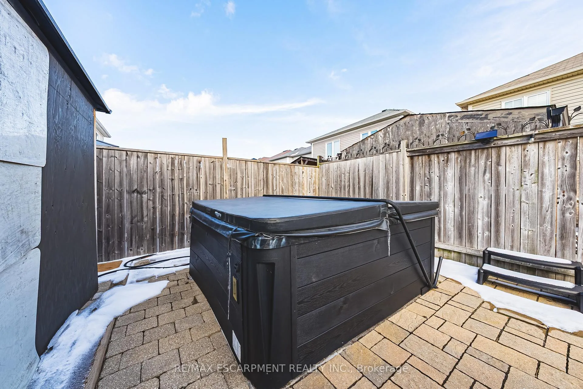 Photo 35 of 103 Powell Drive, Hamilton, Binbrook — HOMEH